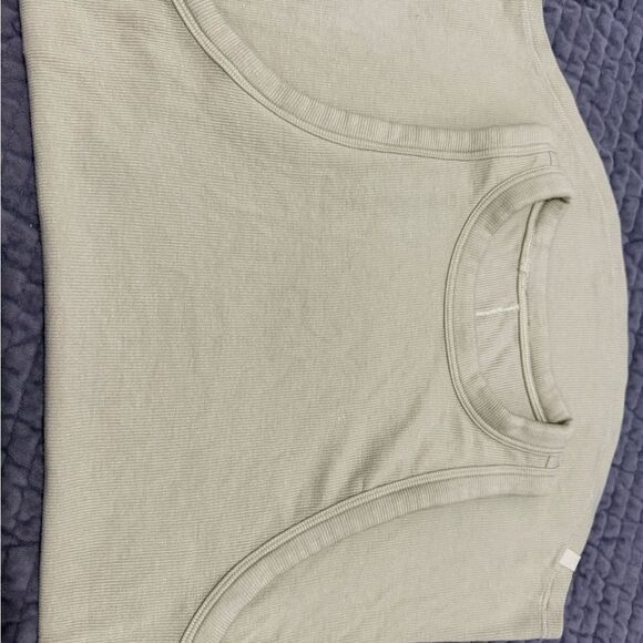 Lululemon Pistachio Green Ribbed Sleeveless Tank Top Stretchy Size M - Picture 12 of 17